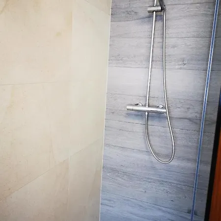 Desy Spazioso E Completo Con 3 Camere, 2 Bagni, Fino A 8 Posti Letto *