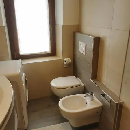 Appartement Desy Spazioso E Completo Con 3 Camere, 2 Bagni, Fino A 8 Posti Letto *